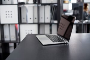 earn the 15 most important things to check before buying a used laptop in Pakistan. Avoid costly mistakes with this complete buying guide from IT Stock.